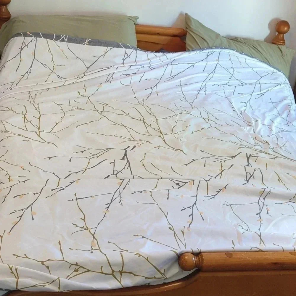 King Duvet Cover and Pillow Cases - Picture 7 of 11